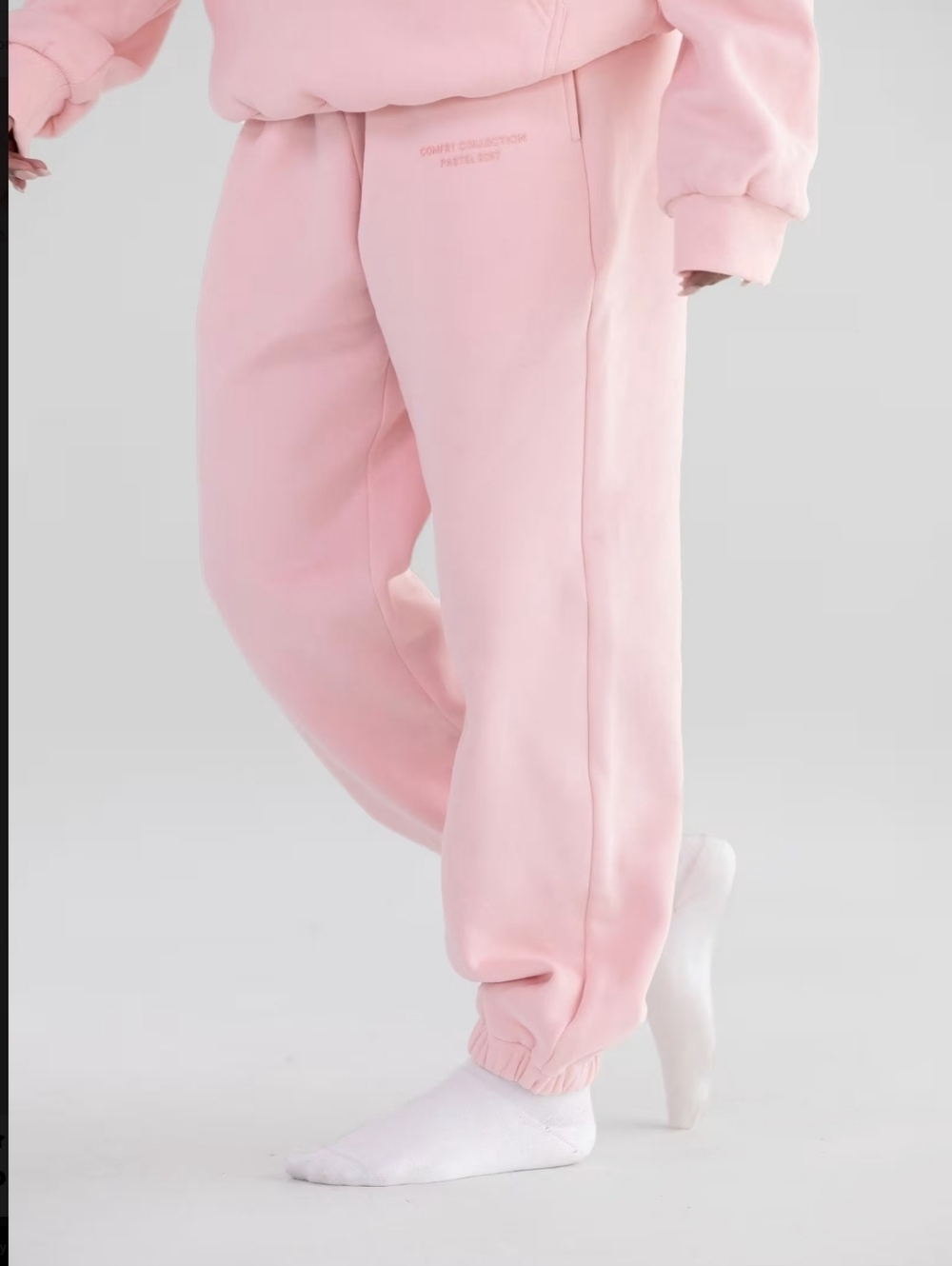 Comfrt Patel Sweatpants Bubblegum color/Size L/Men and women/New with Tag